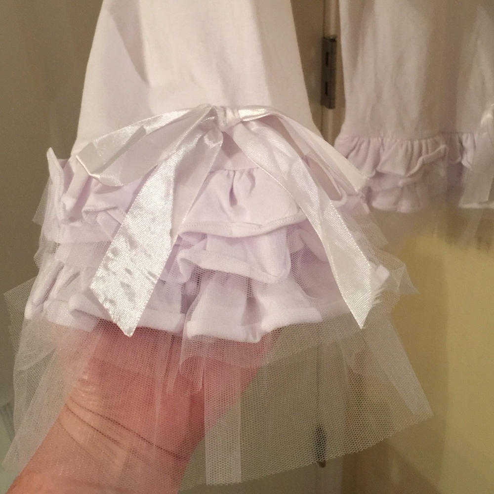 Ruffle Capris - Picture 2 of 2